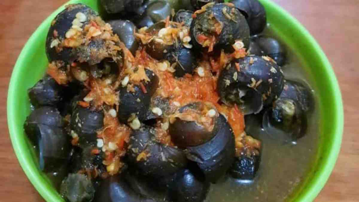 Di Ciamis, Ada Kuliner Tutut Pedas yang Bikin Ngiler