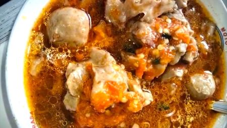 Mie Bakso Ratmin Ciamis, Bakso Renyah Penuh Daging